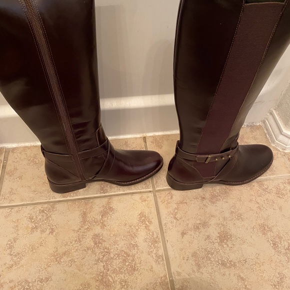 Gorgeous Steve Madden expresso riding boots - Picture 2 of 3